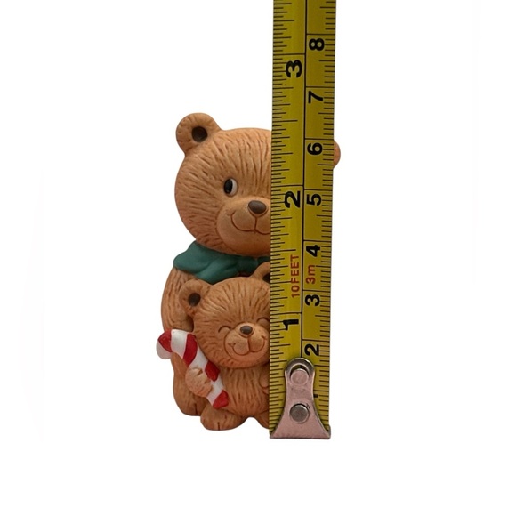 Vintage 1990 Avon Holiday Hugs porcelain figurine - Picture 3 of 4